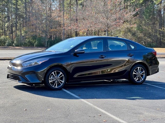 Used 2024 Kia Forte LXS w/ LXS Technology Package image 2