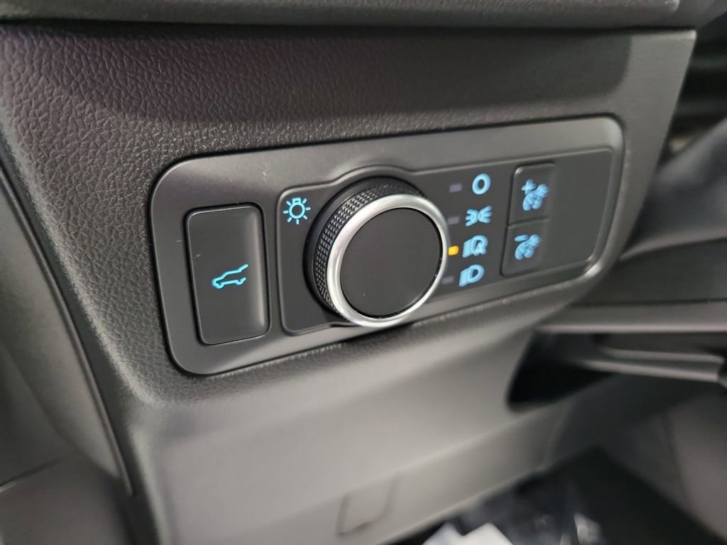 Used 2022 Ford Escape SE w/ Convenience Package image 39