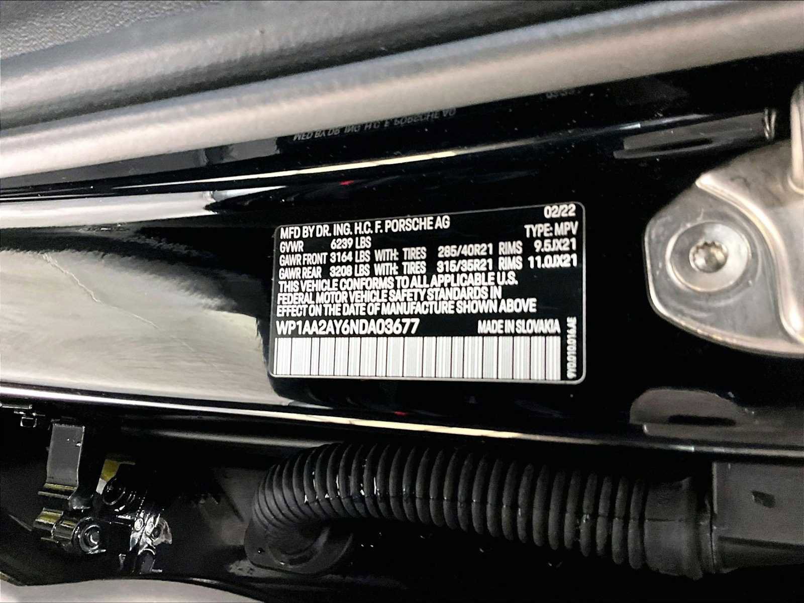 Used 2022 Porsche Cayenne image 36