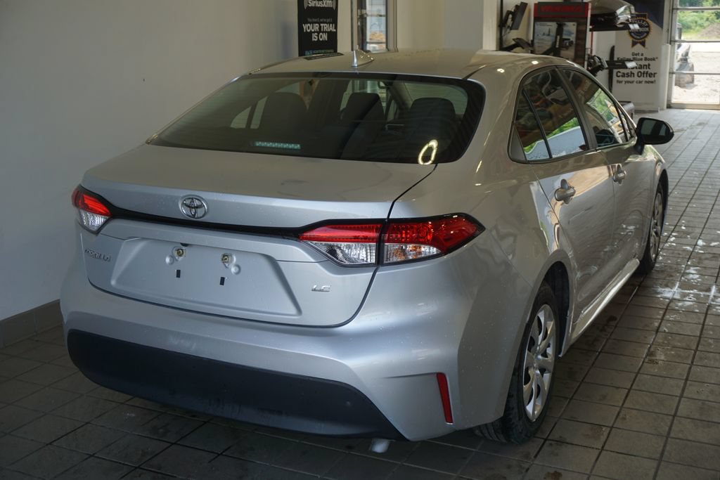 Used 2024 Toyota Corolla LE FWD image 12