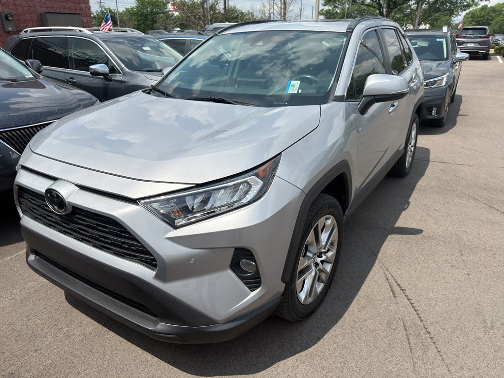 Used 2019 Toyota RAV4 XLE Premium w/ Advanced Technology Package FWD image 2