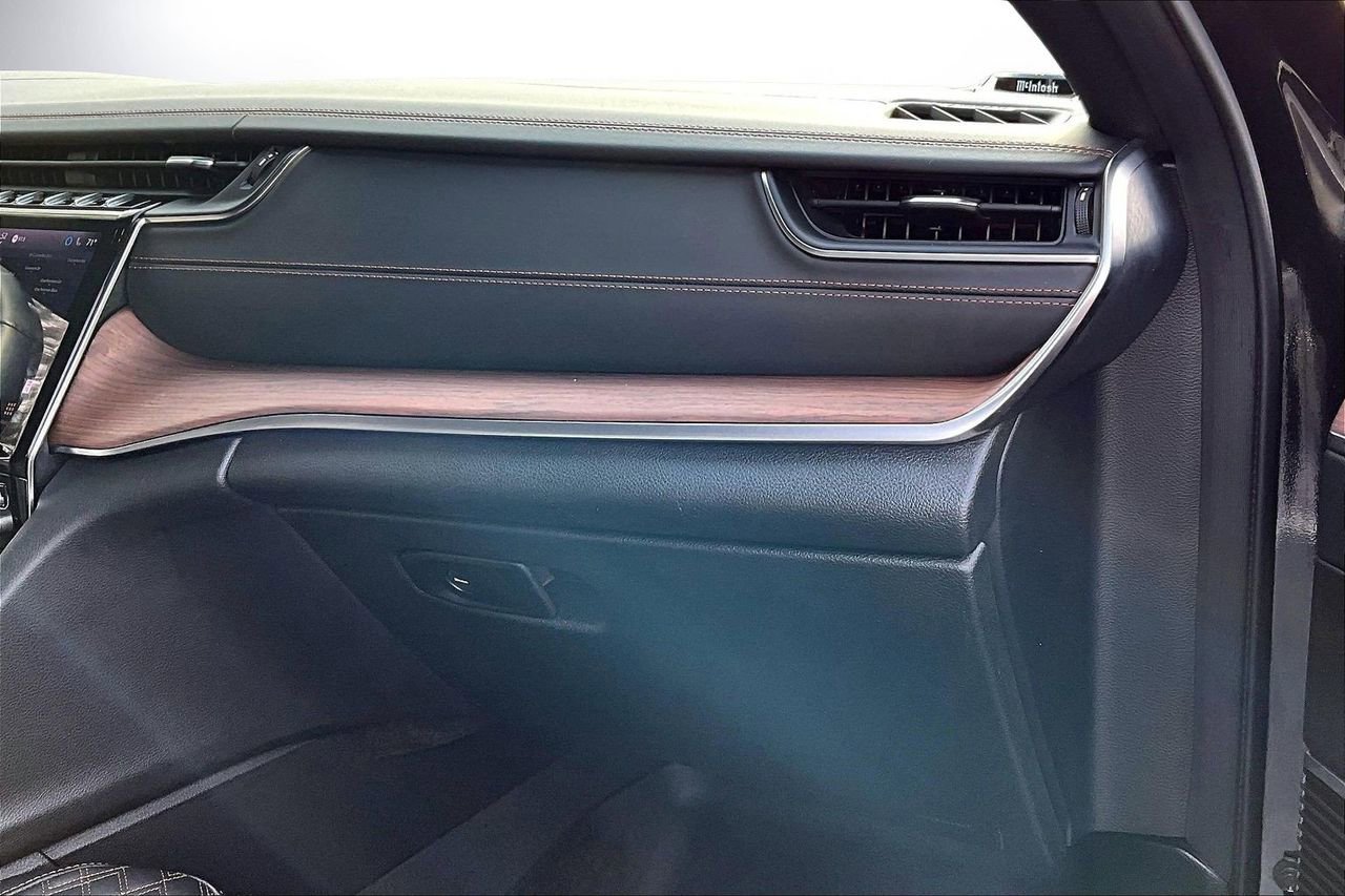 Certified 2022 Jeep Grand Cherokee Summit w/ Adv Protech Group IV image 21