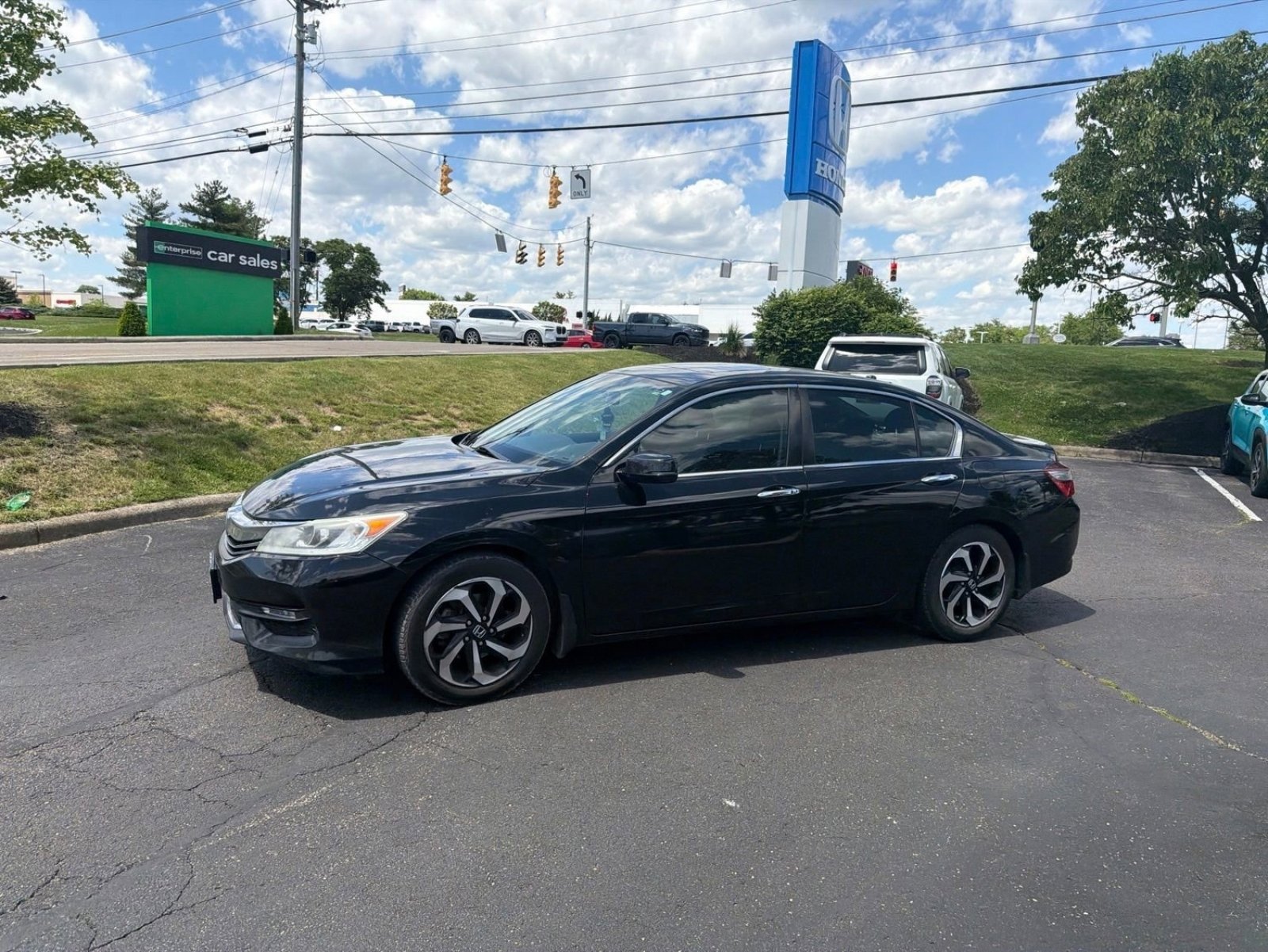 Used 2016 Honda Accord EX-L image 2