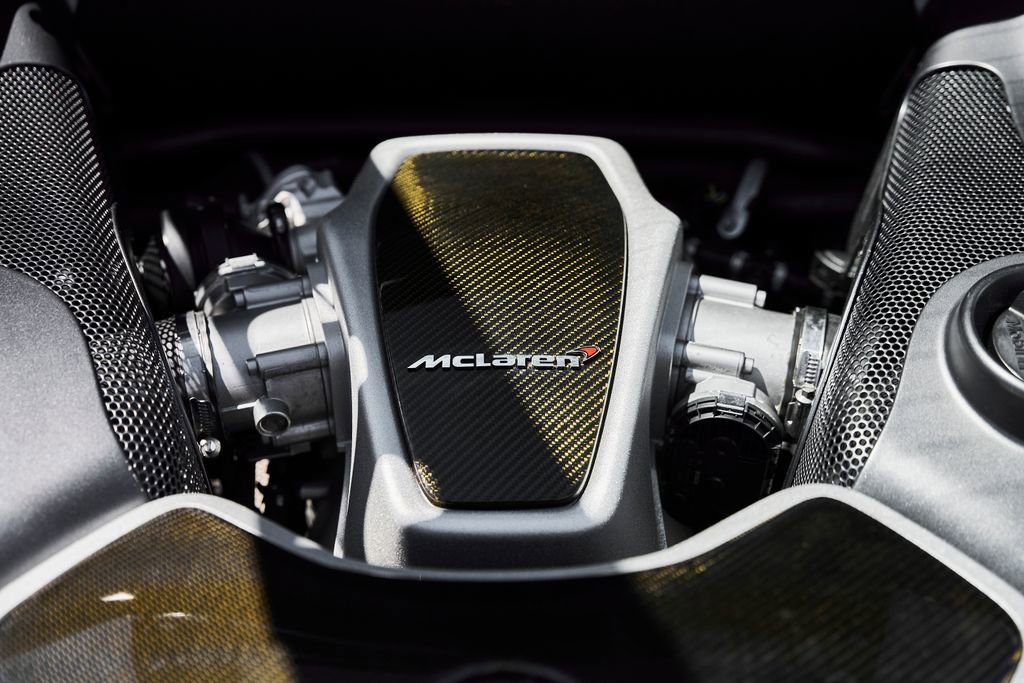 Used 2012 McLaren MP4-12C Coupe RWD image 23