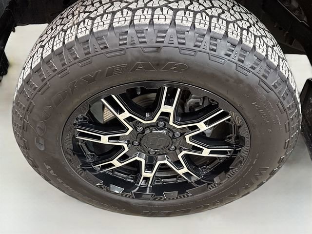 Used 2021 Ford F150 Lariat w/ Equipment Group 502A High image 32