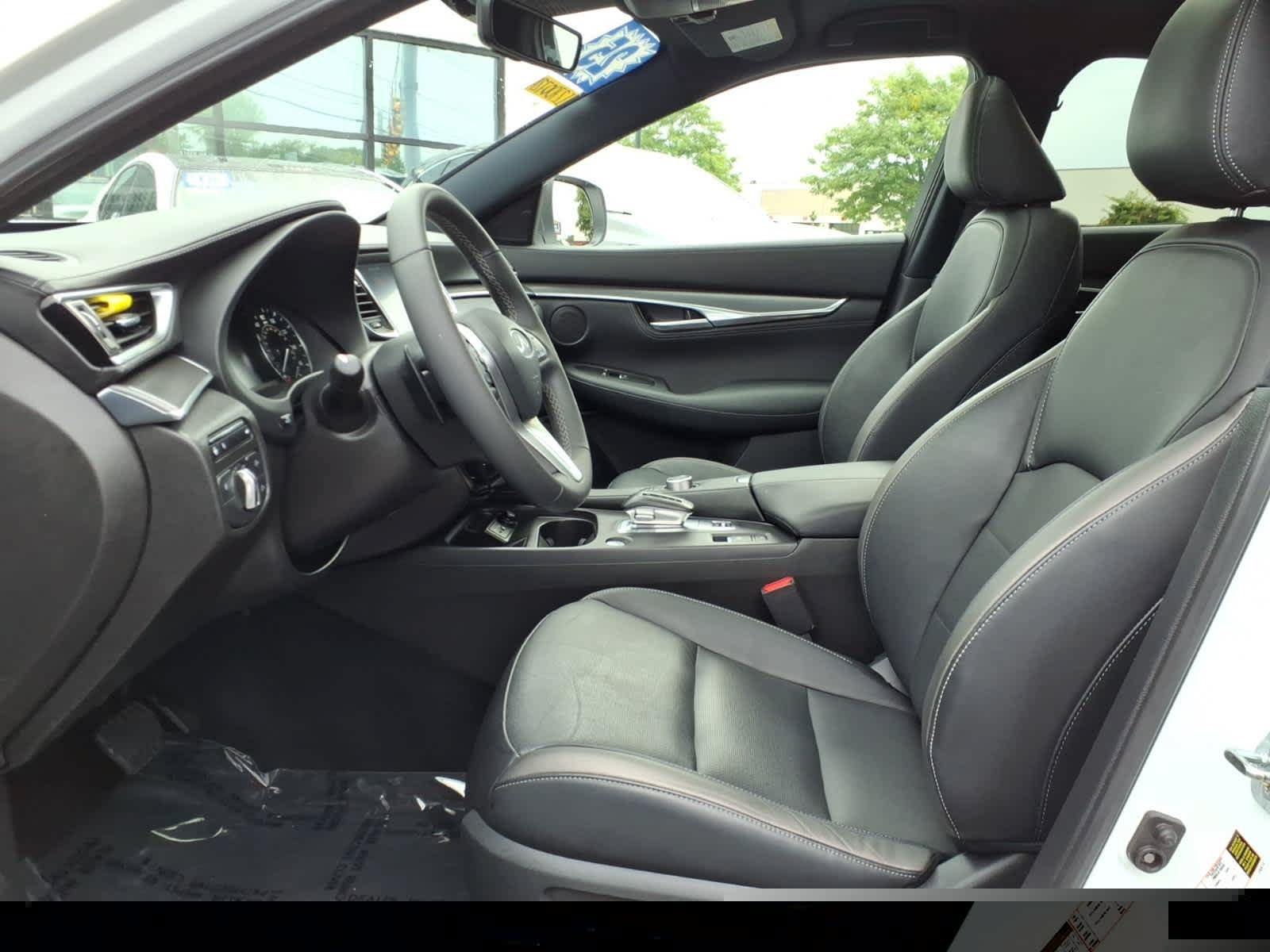 Certified 2025 INFINITI QX55 Luxe w/ Cargo Package AWD/4WD image 10