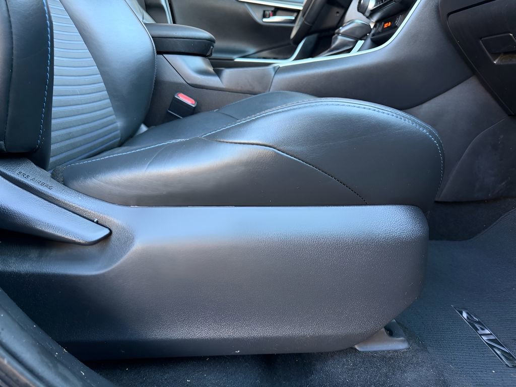 Used 2021 Toyota RAV4 XSE w/ XSE Grade Weather Package image 30
