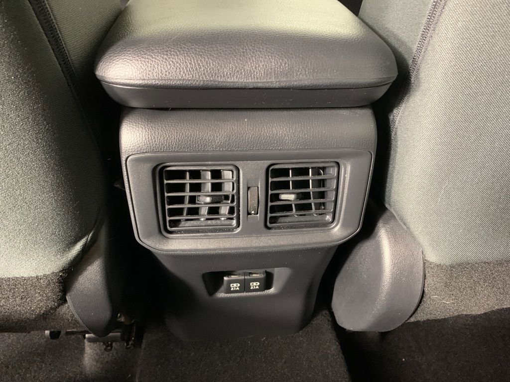 Used 2021 Toyota RAV4 XLE w/ XLE Grade Weather Package image 33