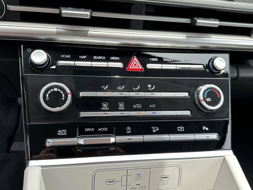 New 2026 Hyundai Santa Fe SE FWD image 18
