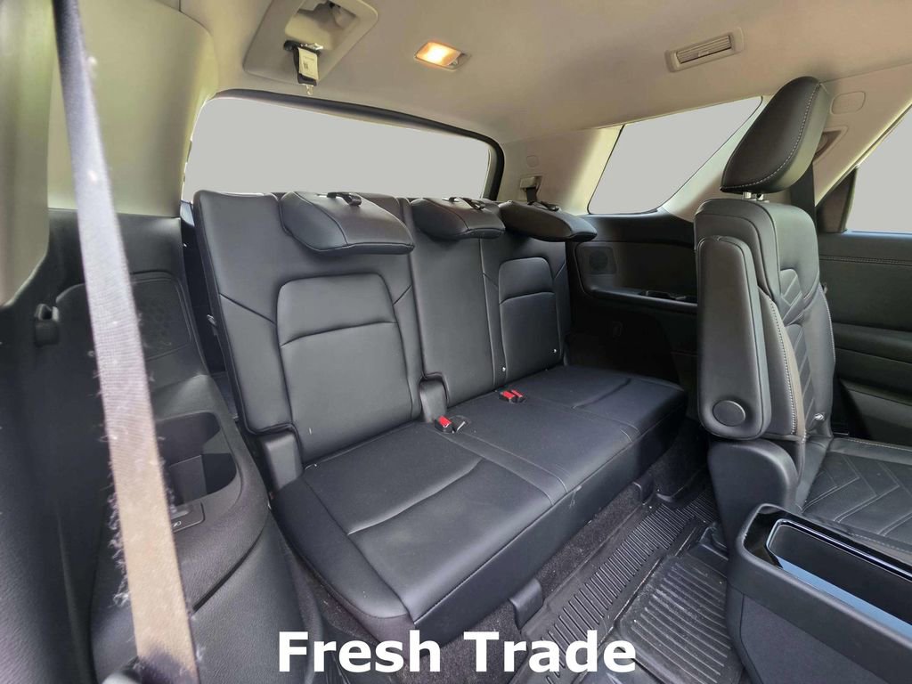 Used 2024 Nissan Pathfinder Platinum FWD image 14