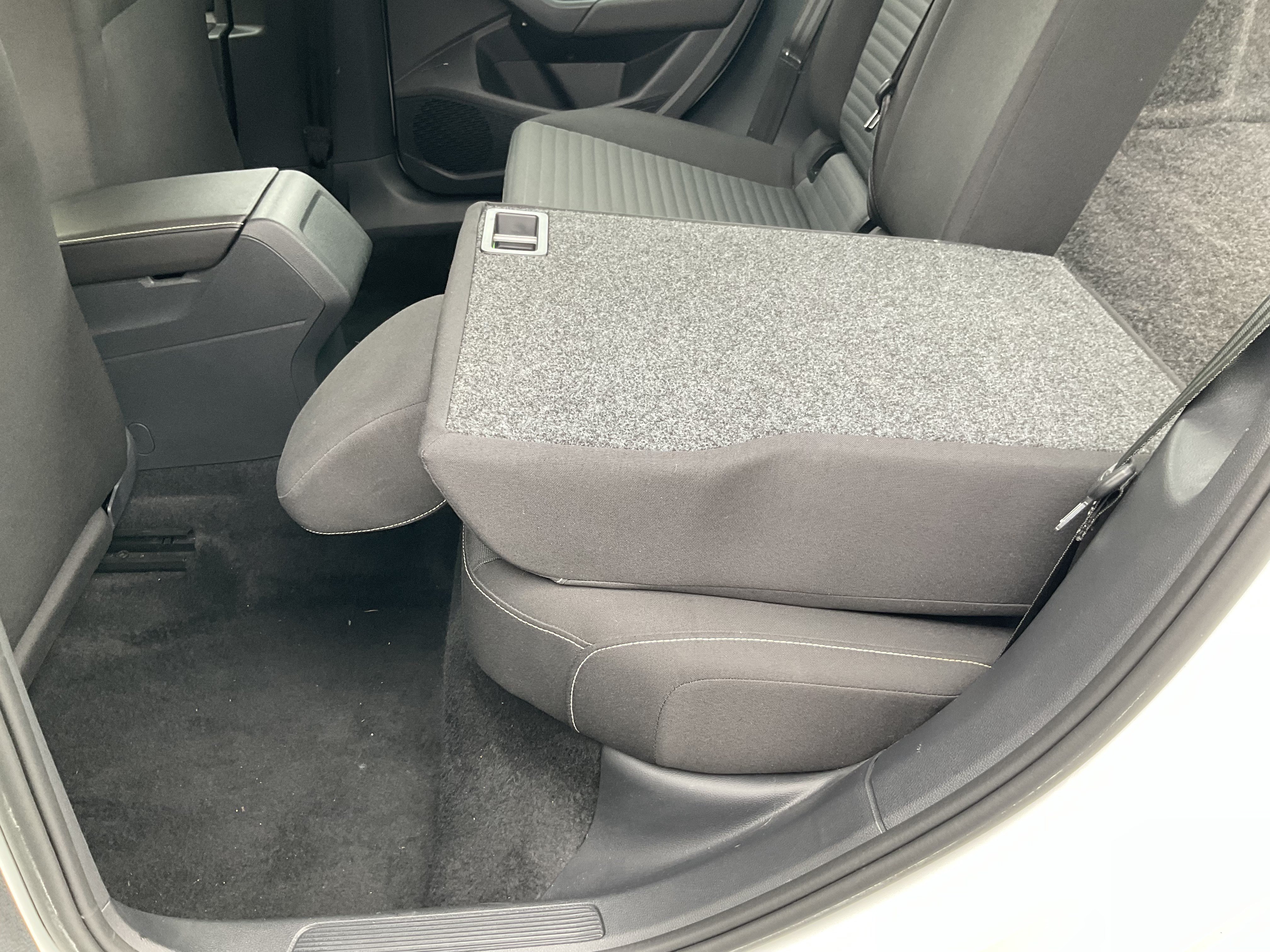 Used 2024 Volkswagen Jetta S FWD image 31