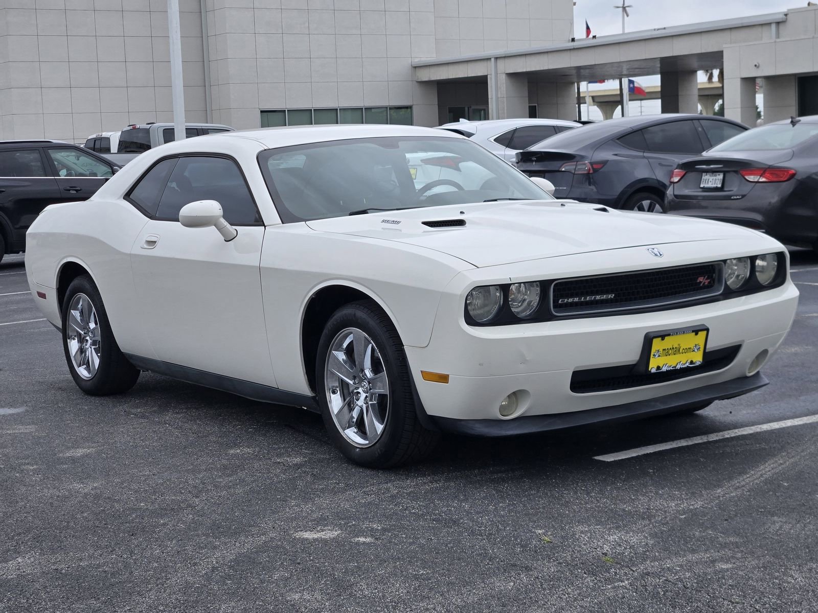 Used 2009 Dodge Challenger R/T RWD image 3