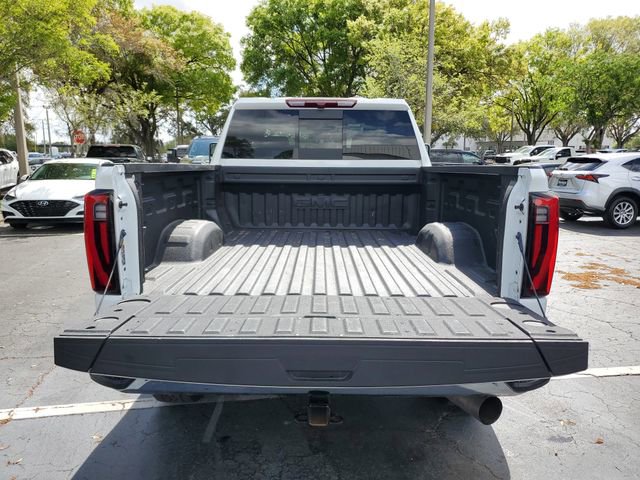 Used 2025 GMC Sierra 2500 SLT w/ SLT Premium Package image 10