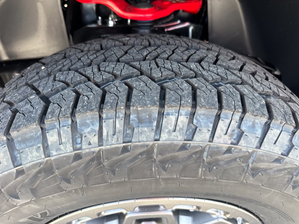 New 2026 Nissan Frontier PRO-4X w/ Pro-4x Convenience Package AWD/4WD image 13