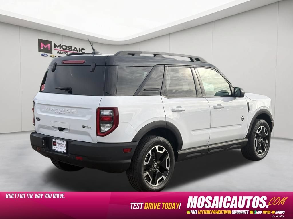 Used 2023 Ford Bronco Sport Outer Banks w/ Tech Package AWD/4WD image 7