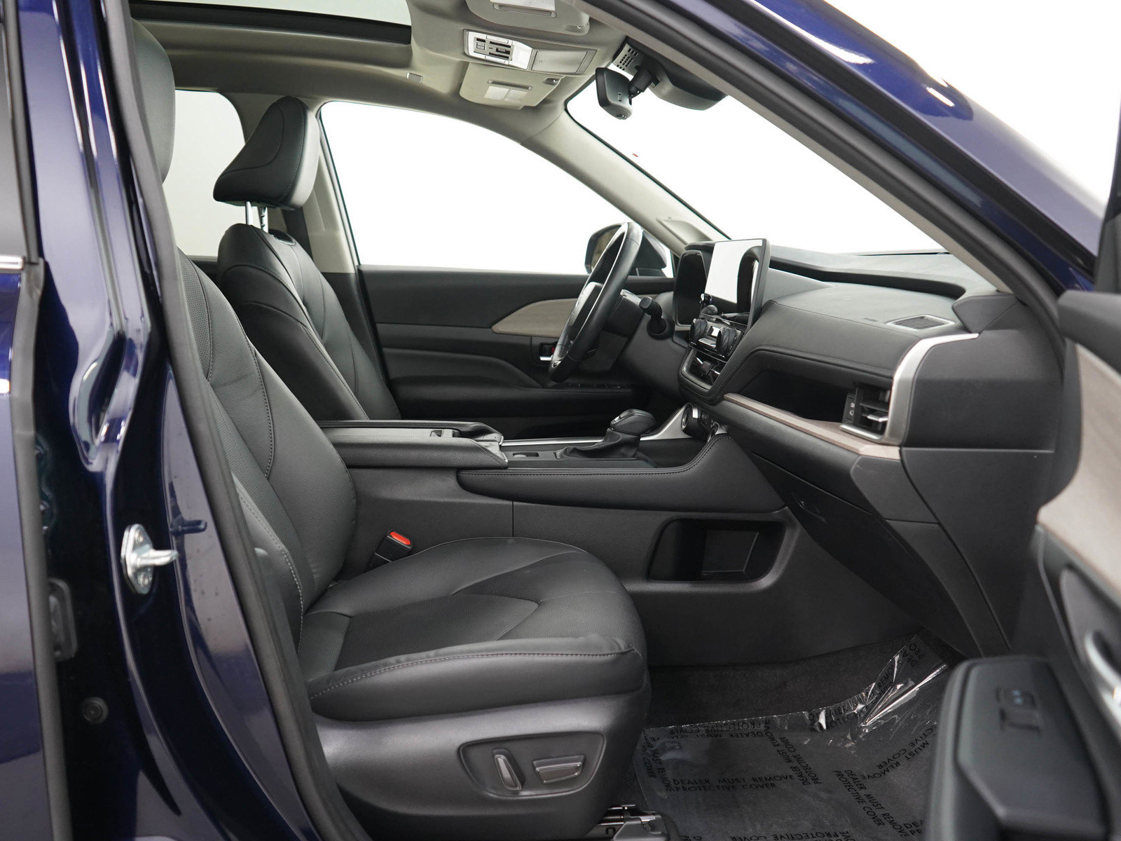 Used 2024 Toyota Grand Highlander AWD image 11