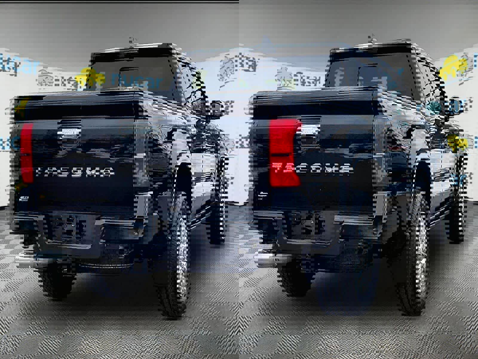 Used 2025 Toyota Tacoma Limited image 6