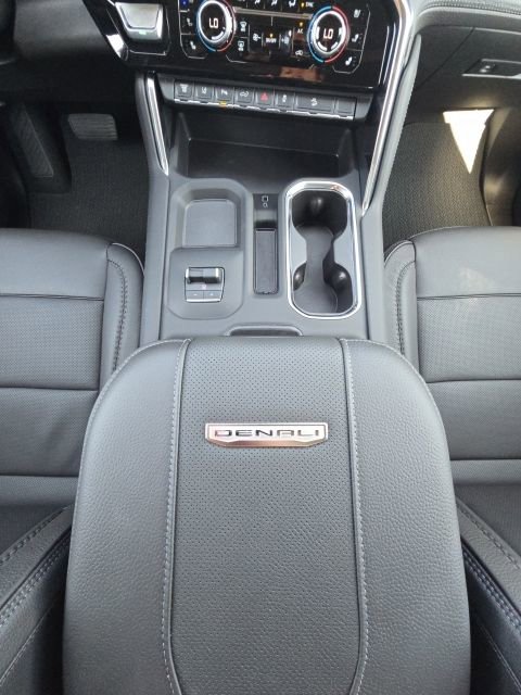Used 2025 GMC Sierra 2500 Denali w/ Denali Reserve Package image 41