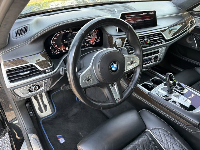 Used 2022 BMW M760i xDrive AWD/4WD image 22