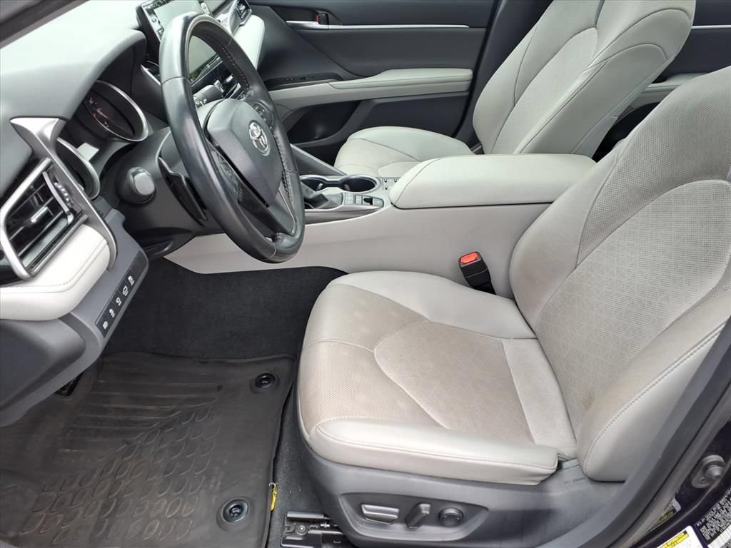 Certified 2022 Toyota Camry XSE w/ Navigation Package FWD image 11