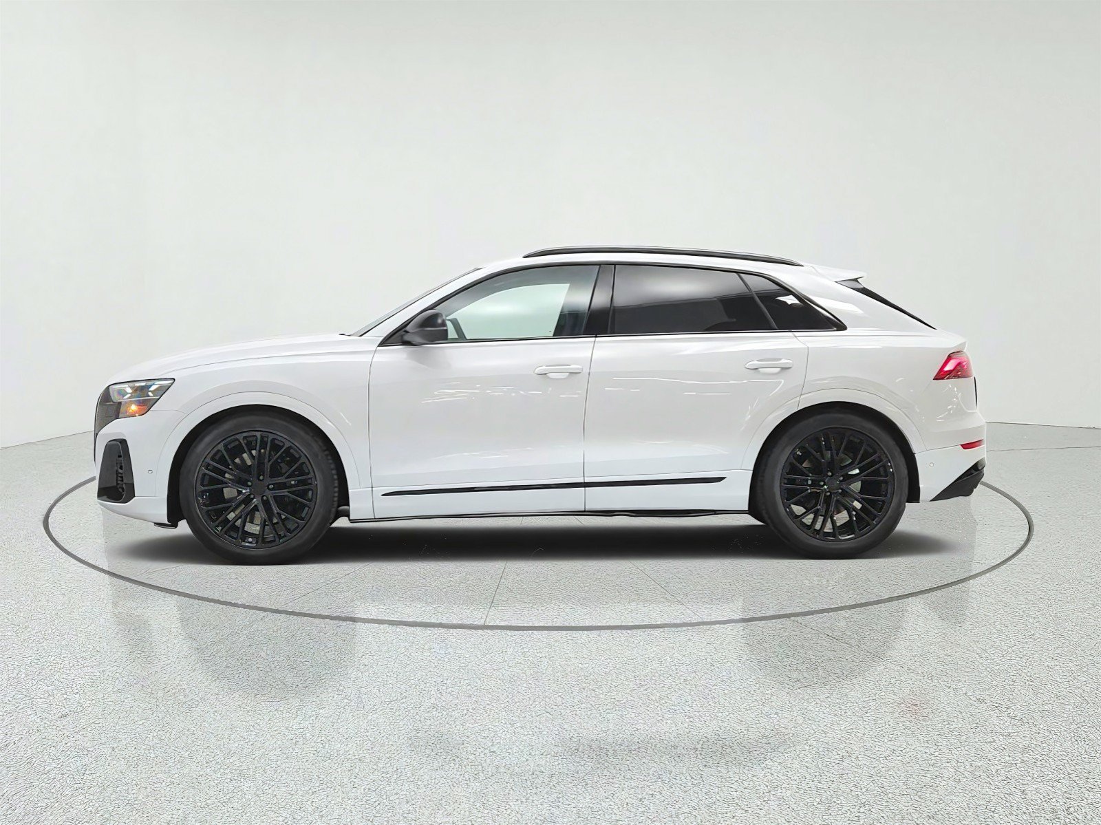 New 2026 Audi SQ8 Prestige AWD/4WD image 8