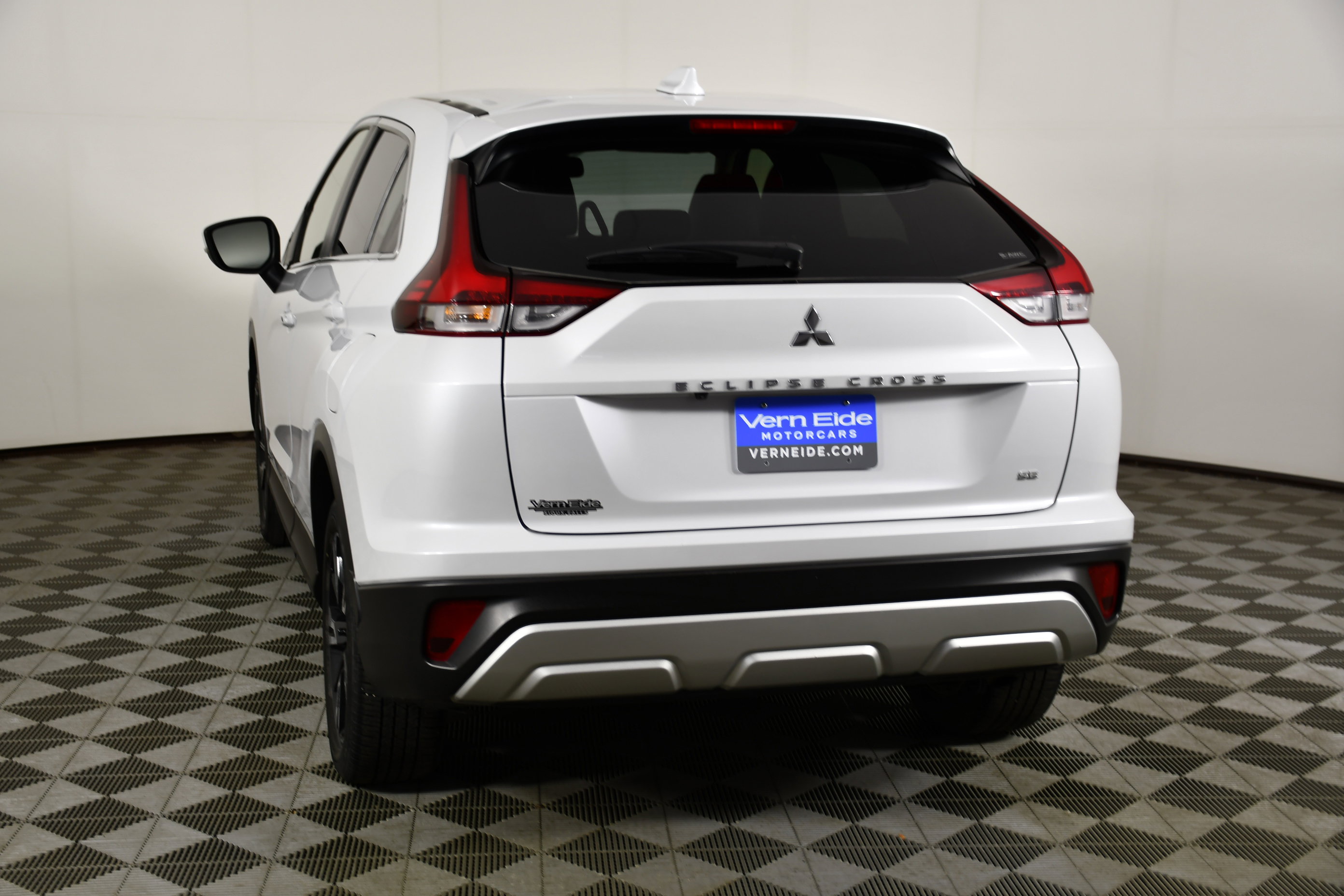 Used 2024 Mitsubishi Eclipse Cross SE AWD/4WD image 7