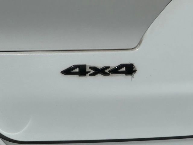 Used 2023 Jeep Grand Cherokee L Laredo image 13