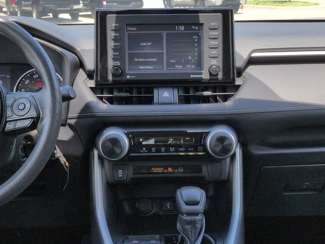 Certified 2022 Toyota RAV4 LE FWD image 18