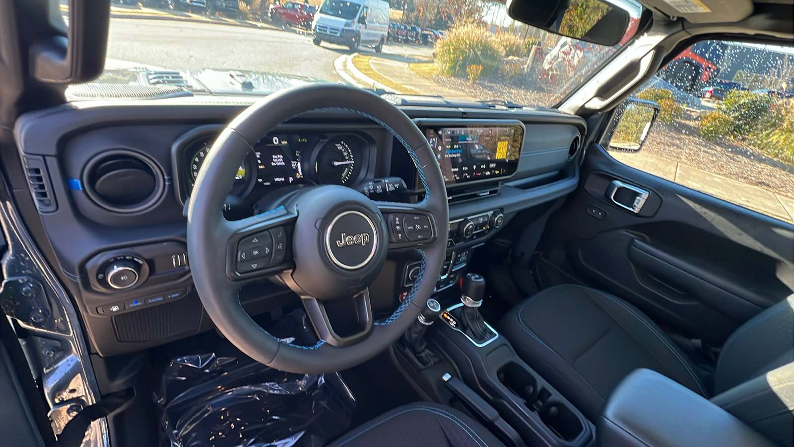 Used 2025 Jeep Wrangler Unlimited Rubicon 4xe w/ Convenience Group image 24