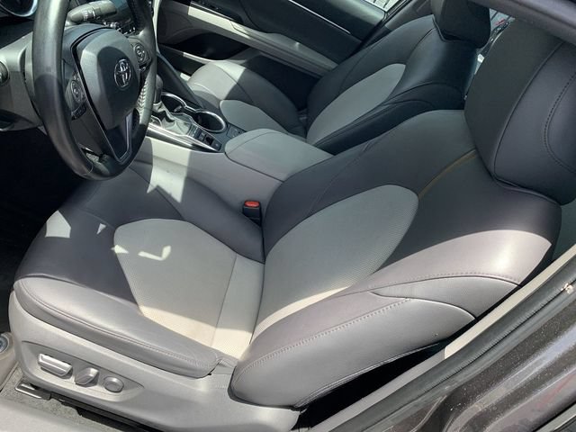 Certified 2020 Toyota Camry XLE w/ Sunroof Package FWD image 18