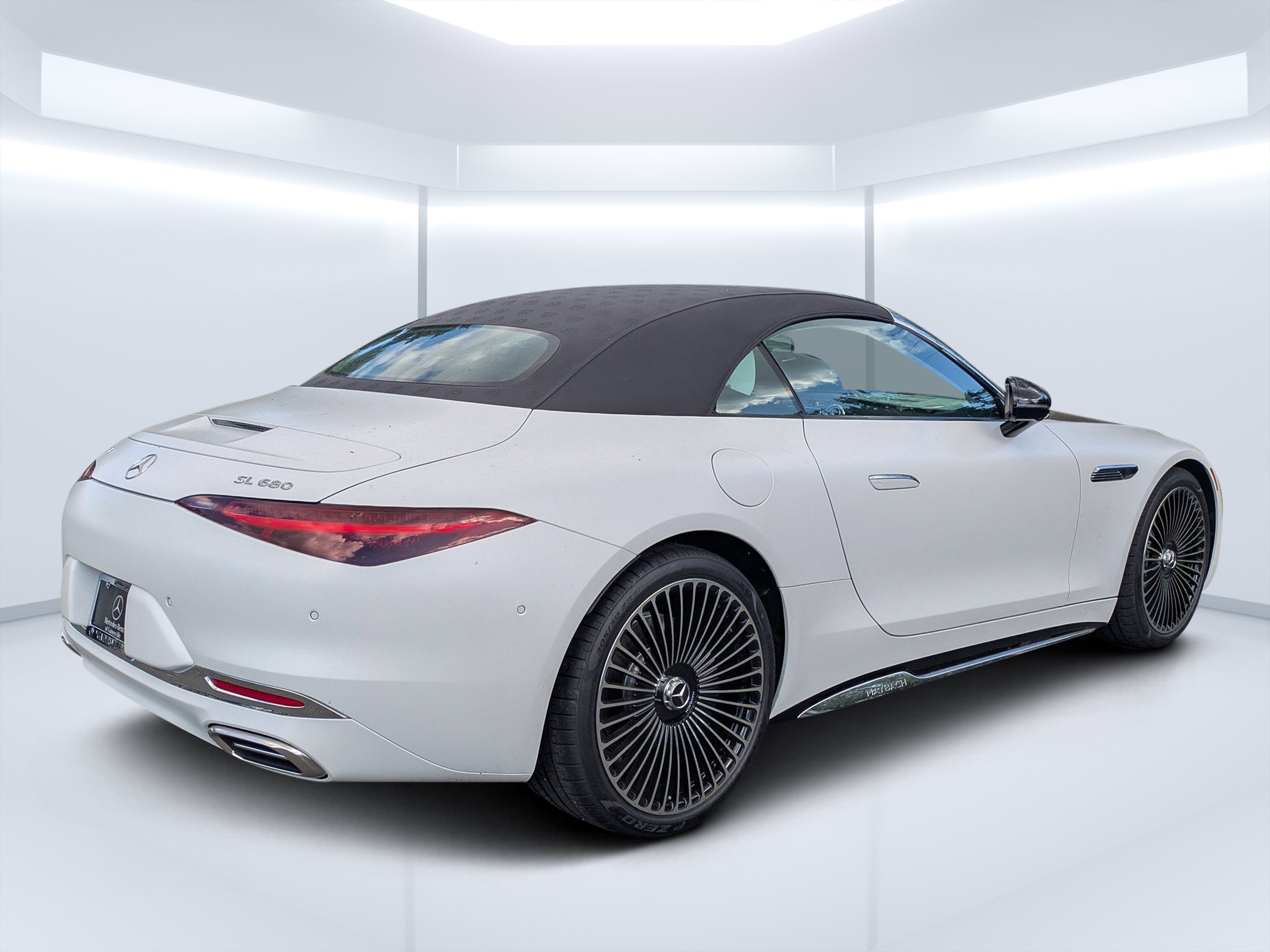 New 2026 Mercedes-Benz Maybach SL 680 image 6