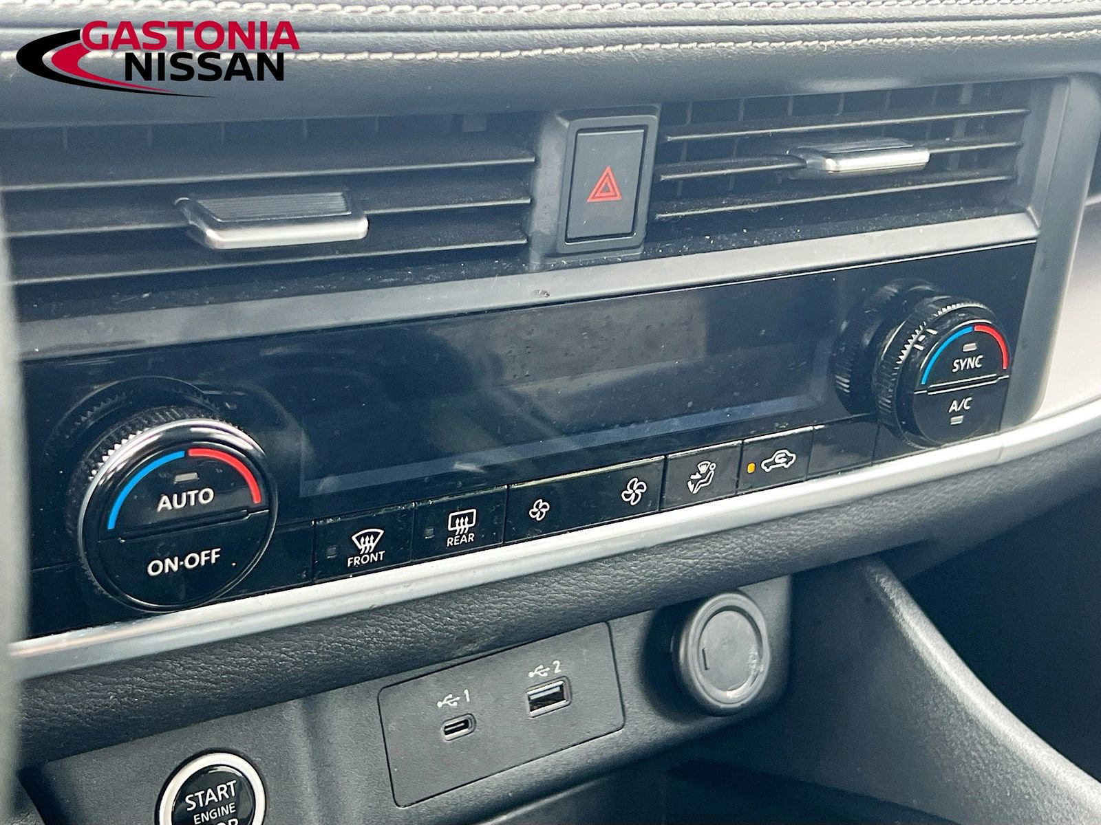 Used 2023 Nissan Rogue SV image 19