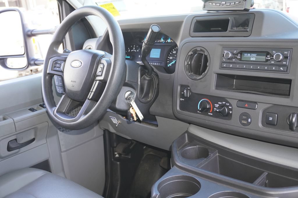 Used 2024 Ford E-450 and Econoline 450 Super Duty w/ Power Windows & Locks Group RWD image 19