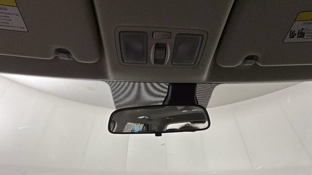 Used 2023 Hyundai Venue SEL FWD image 24