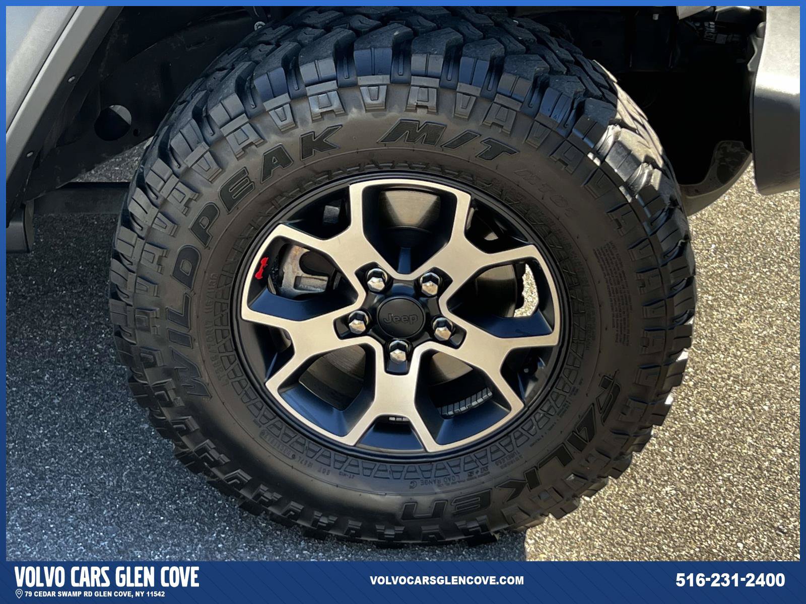 Used 2020 Jeep Wrangler Unlimited Rubicon w/ Dual Top Group AWD/4WD image 7
