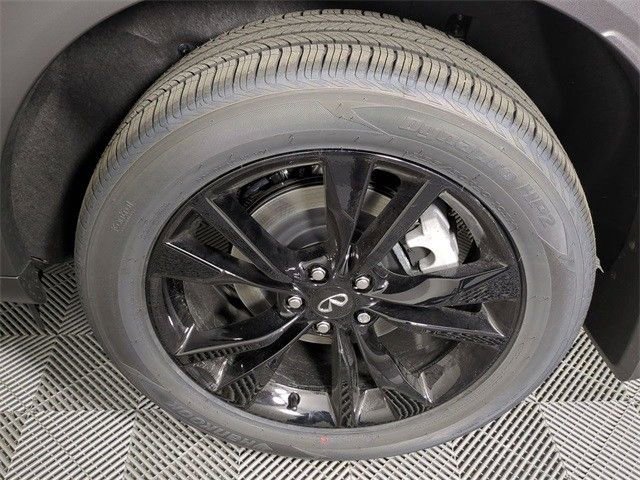 Certified 2025 INFINITI QX60 Luxe w/ Black Edition image 14