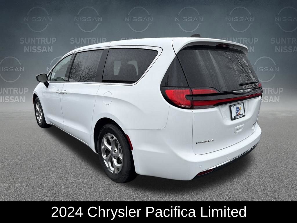 Used 2024 Chrysler Pacifica Limited video 3