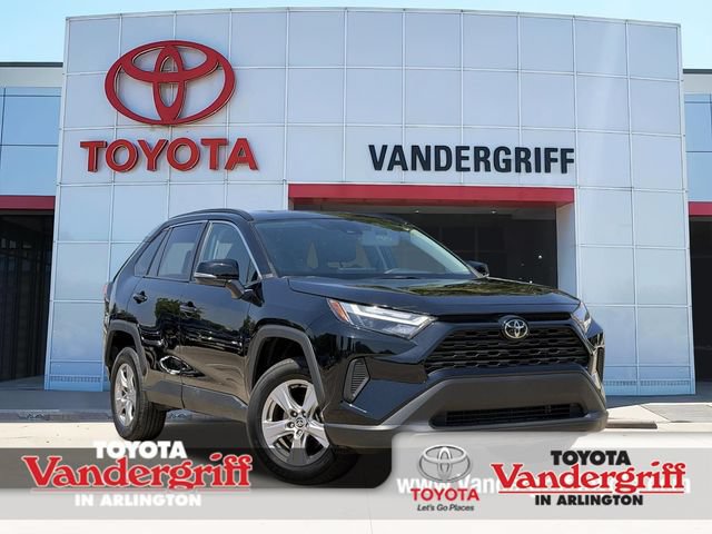 Certified 2025 Toyota RAV4 XLE AWD/4WD image 1
