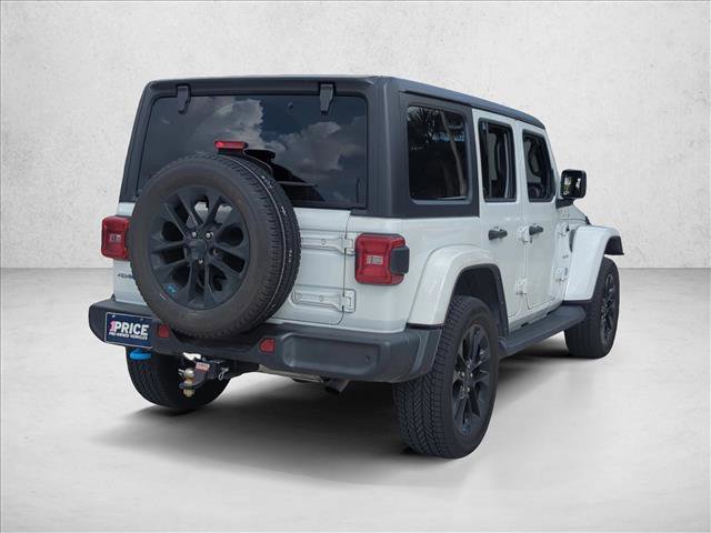 Used 2022 Jeep Wrangler Unlimited Sahara w/ Safety Group image 5