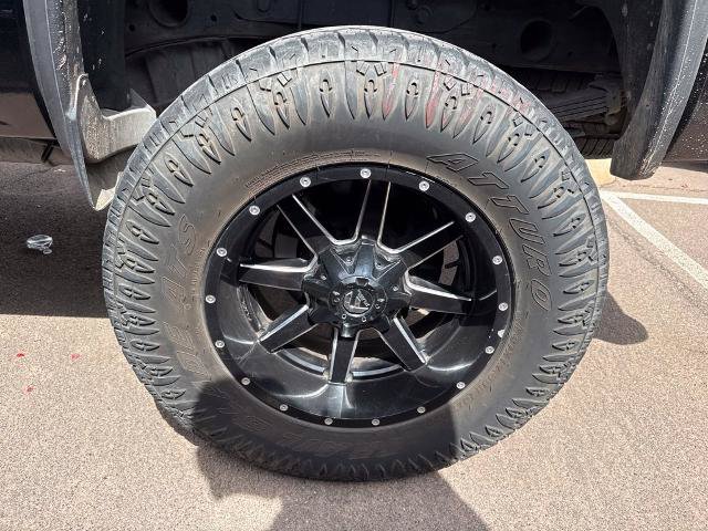 Used 2018 GMC Sierra 2500 Denali w/ Suspension Package, Off-Road AWD/4WD image 5