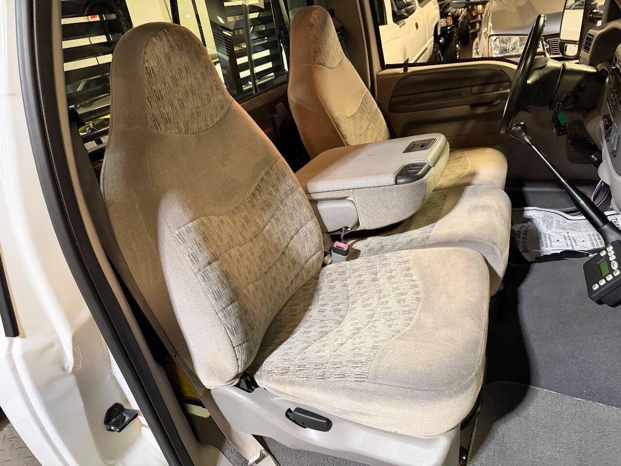 Used 1999 Ford F350 4x4 Regular Cab DRW Super Duty image 15
