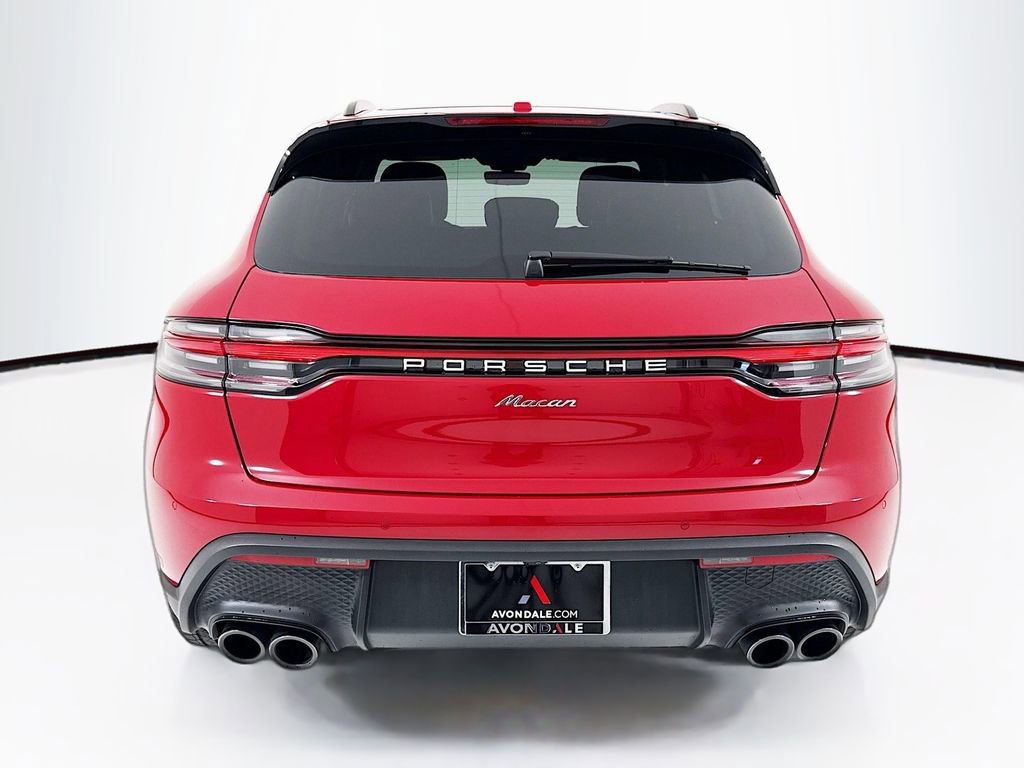 Certified 2025 Porsche Macan AWD/4WD image 10