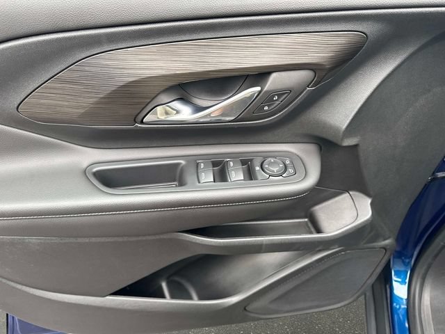 Used 2023 GMC Terrain SLE w/ Driver Convenience Package AWD/4WD image 15