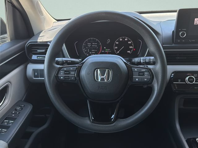 Used 2023 Honda Pilot LX image 18