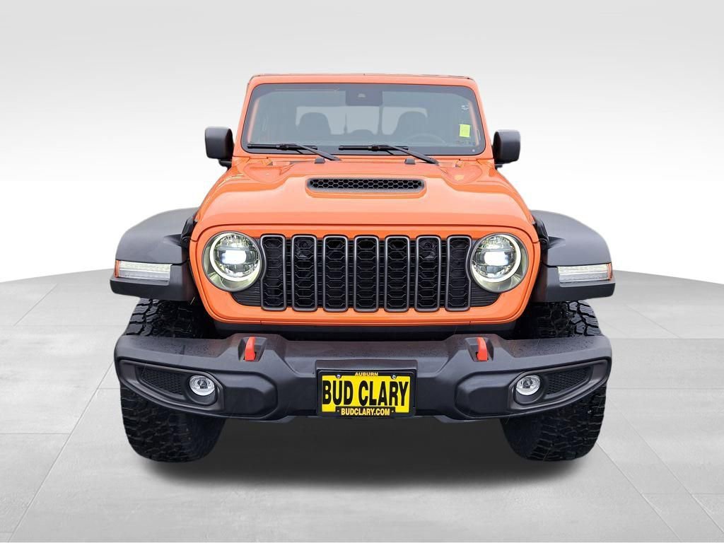 Used 2025 Jeep Gladiator Mojave w/ Convenience Group image 9