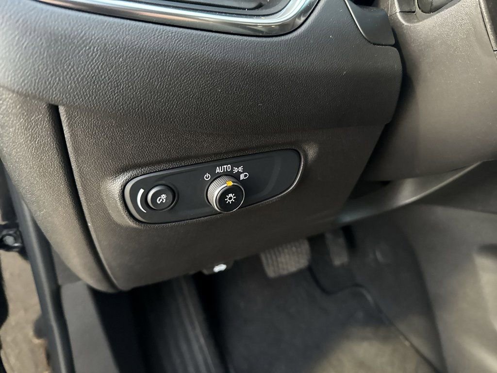 Certified 2024 Chevrolet Equinox LT AWD/4WD image 22