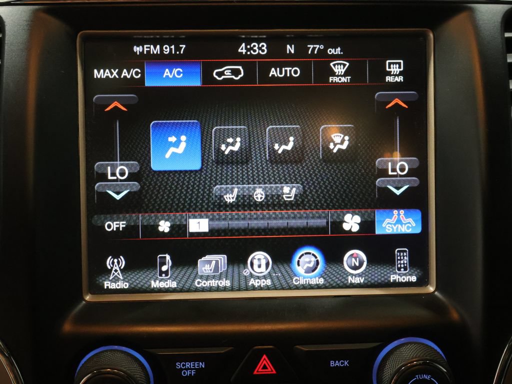 Used 2017 Jeep Grand Cherokee Overland w/ Jeep Active Safety Group AWD/4WD image 33