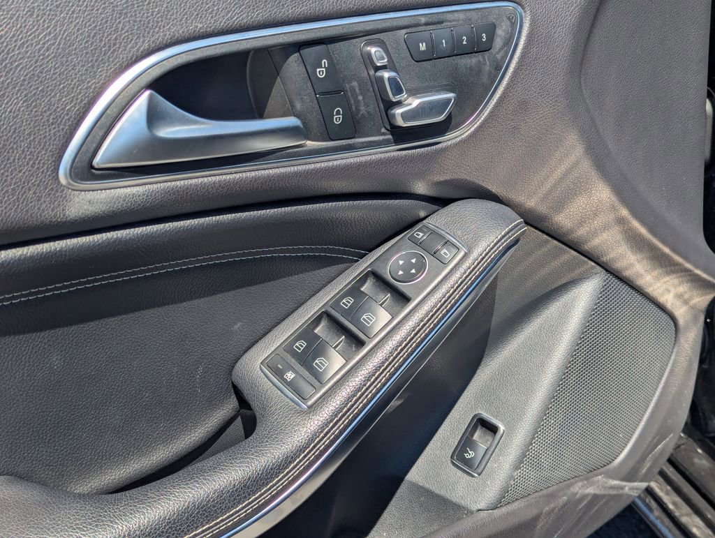 Used 2019 Mercedes-Benz CLA 250 4MATIC image 25