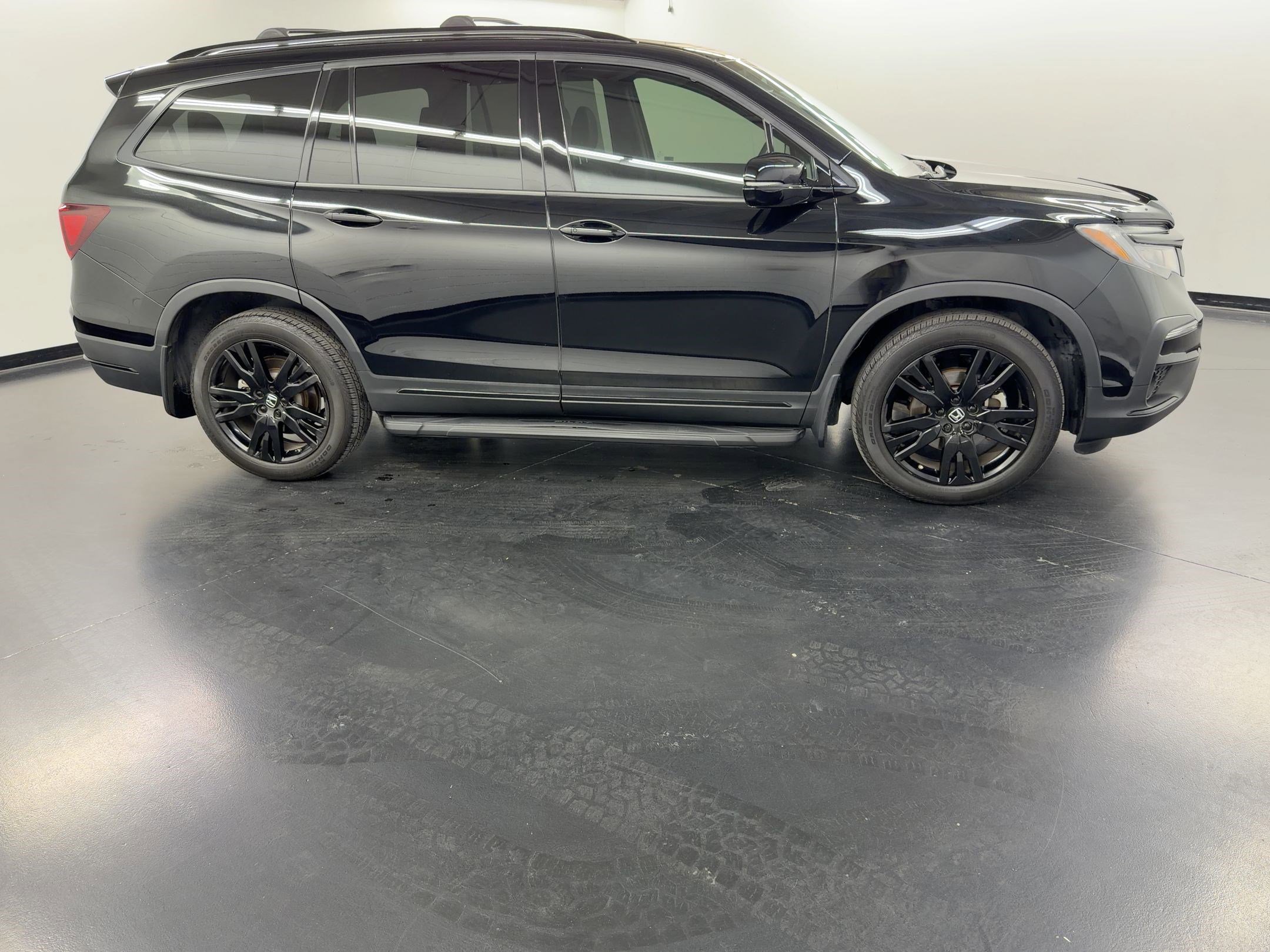 Certified 2022 Honda Pilot Black Edition image 8