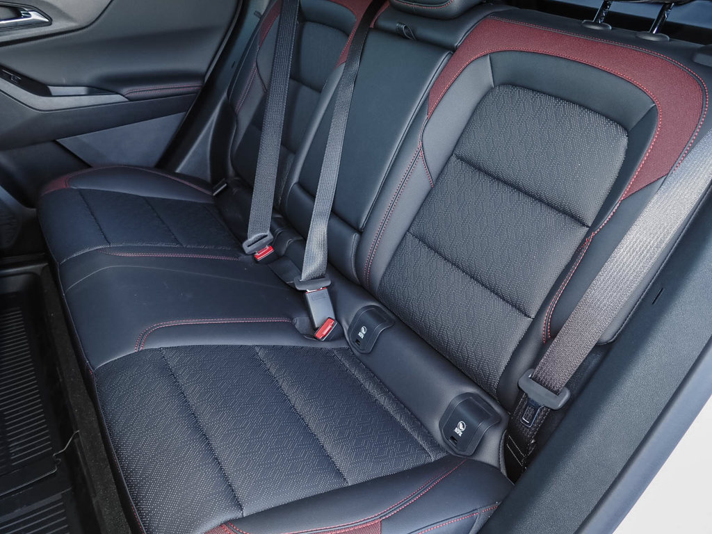 New 2027 Chevrolet Equinox RS w/ Safety and Technology Package AWD/4WD image 15